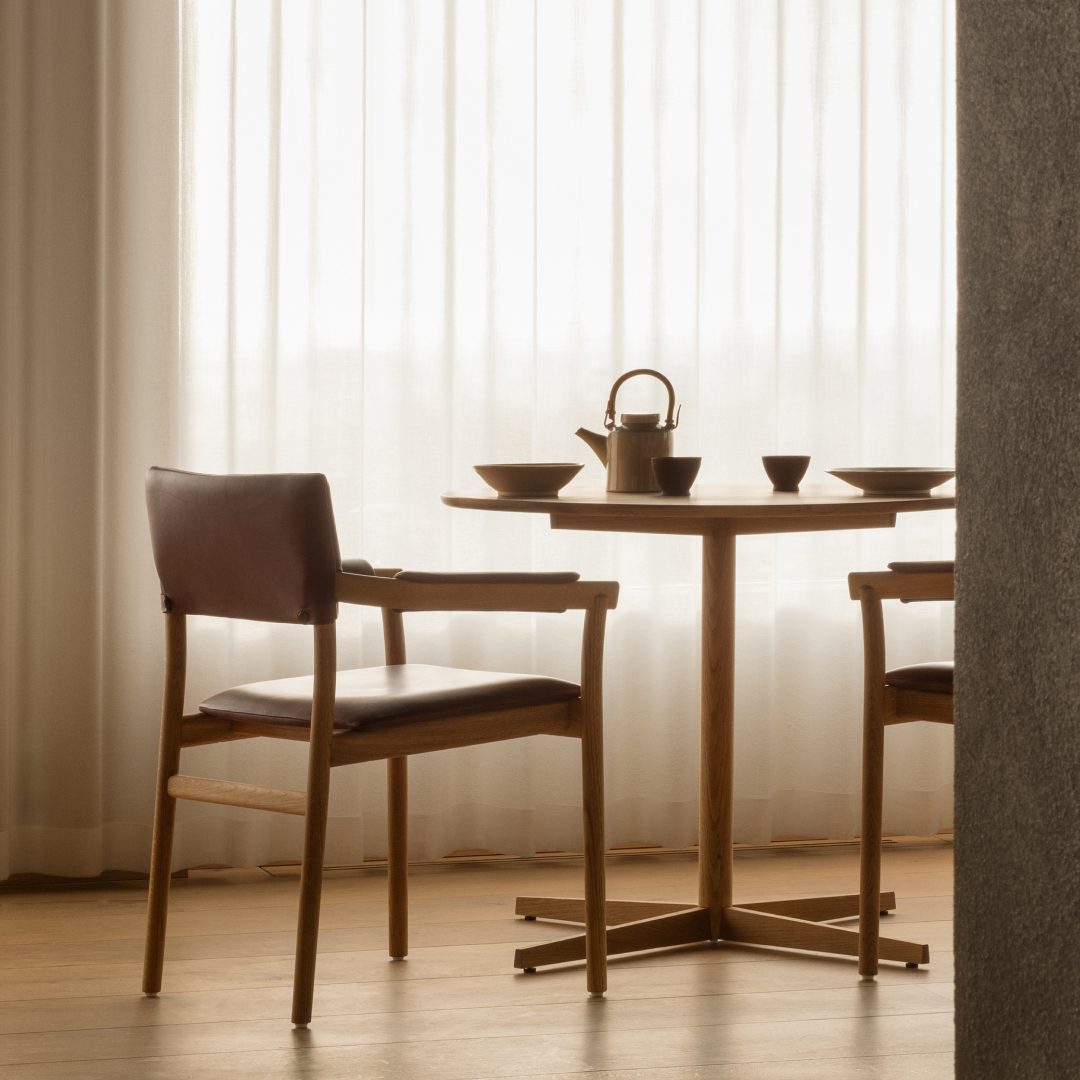 Vyn Chair | by Anton Björsing | Oak | Upholstered seat and back | Elmo leather - Elmoessence | SH472mm