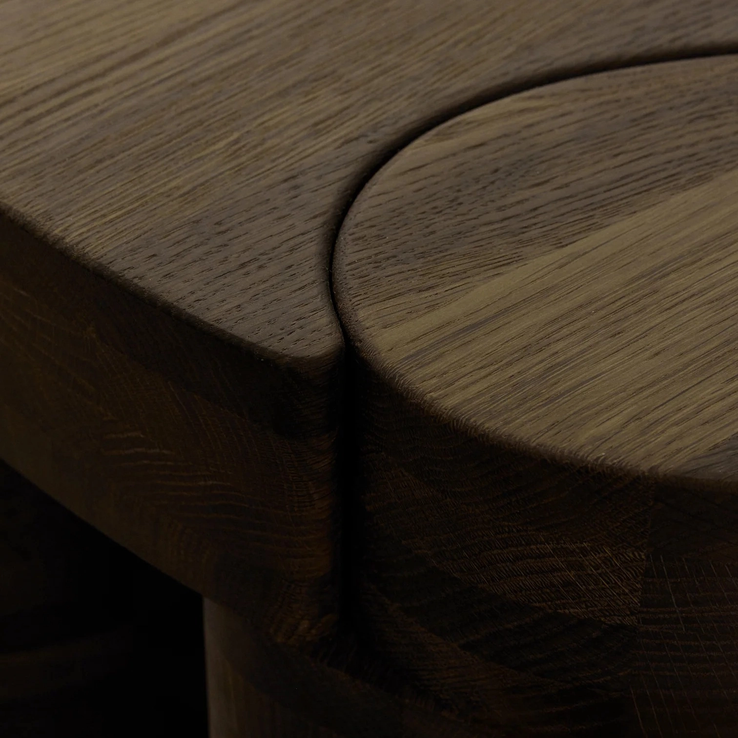 Curvy Stool by Studio Pneuma