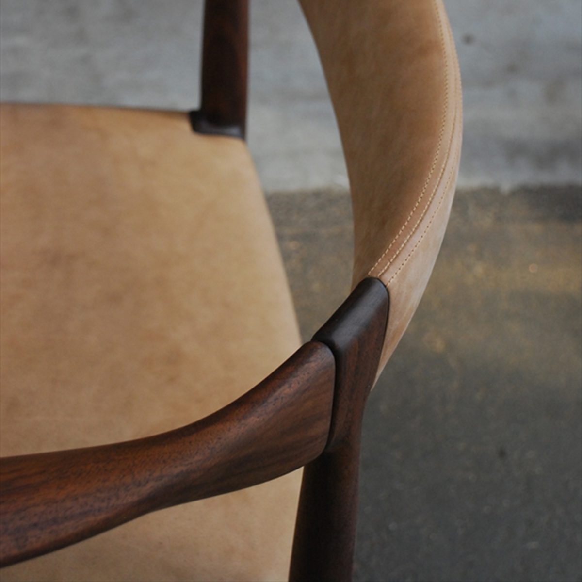 DC11 Chair Leather