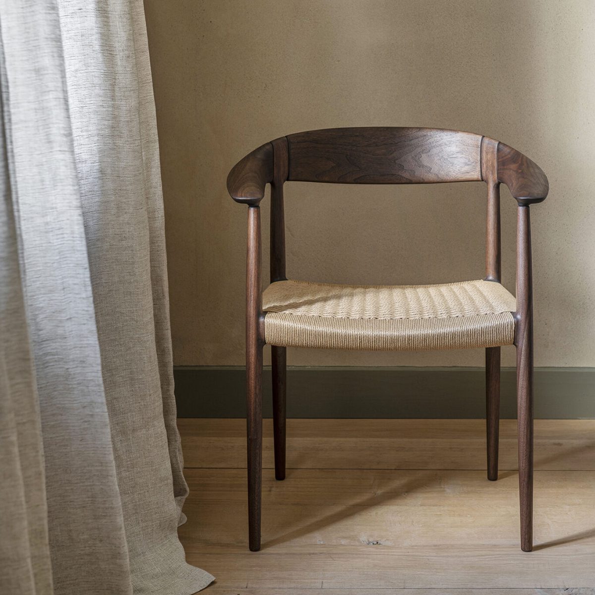 DC11 Chair Paper Cord